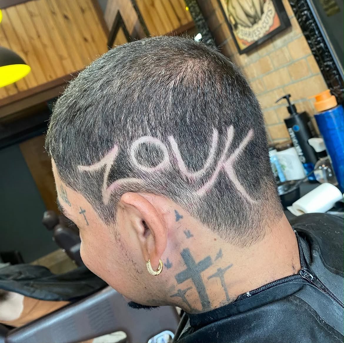 Desenho personalizado no cabelo